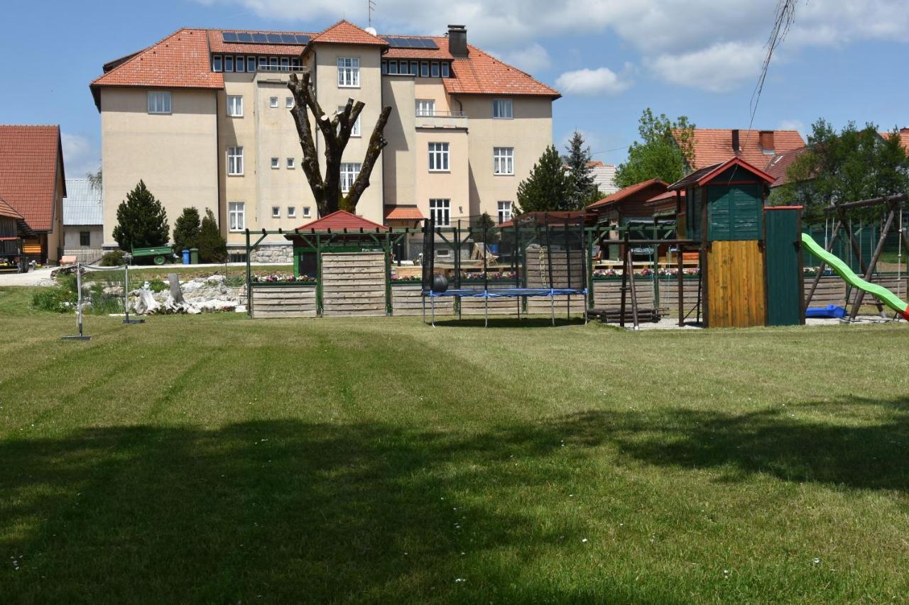 Apartments And Rooms Kod Eli Ravna Gora Dış mekan fotoğraf